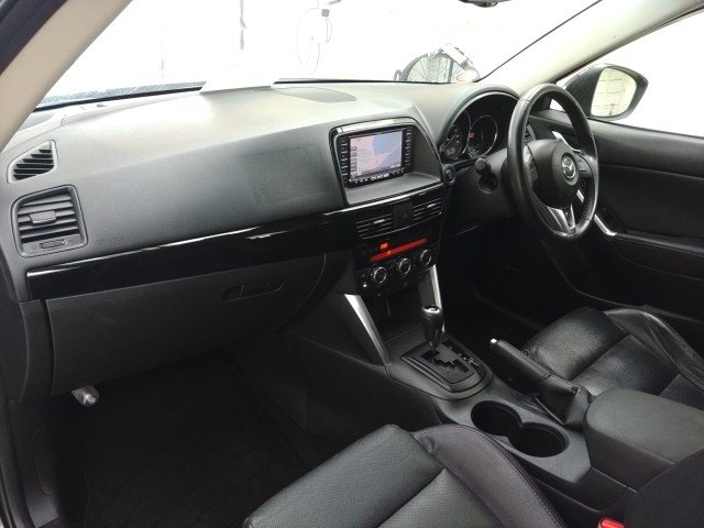
								MAZDA CX-5 full									