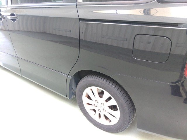 
								TOYOTA NOAH full									