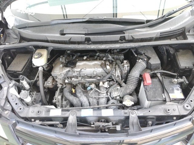 
								TOYOTA NOAH full									
