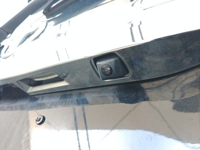 
								TOYOTA NOAH full									