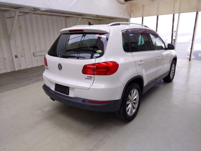 
								VOLKSWAGEN TIGUAN full									
