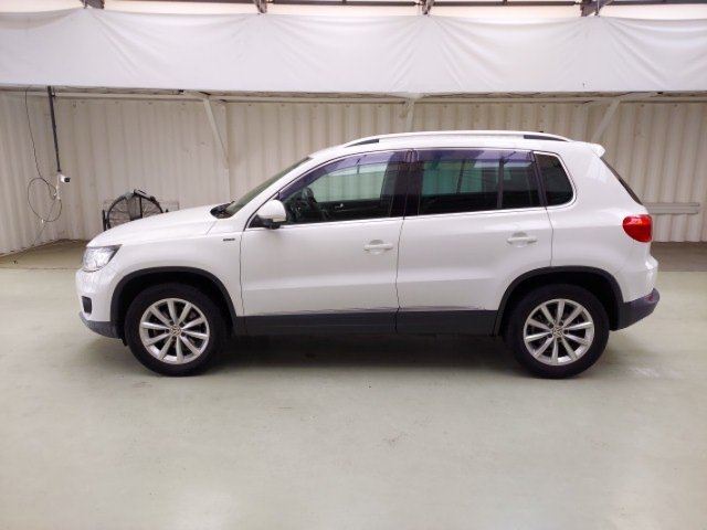 
								VOLKSWAGEN TIGUAN full									