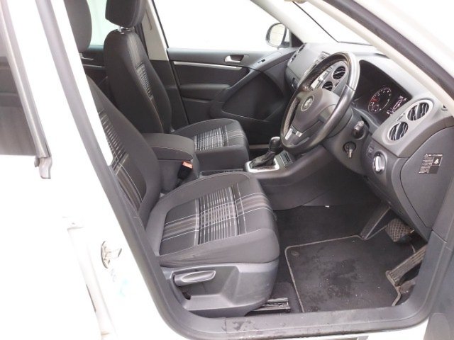 
								VOLKSWAGEN TIGUAN full									