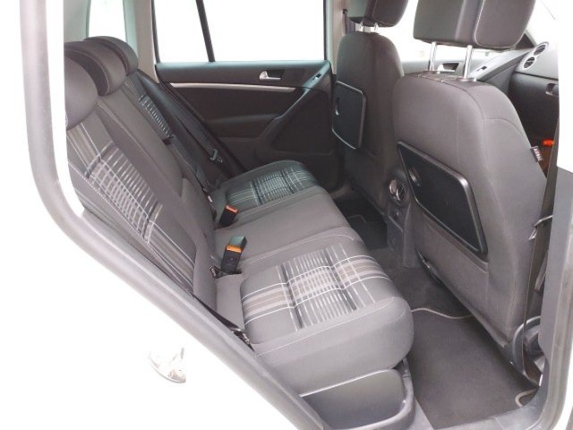 
								VOLKSWAGEN TIGUAN full									