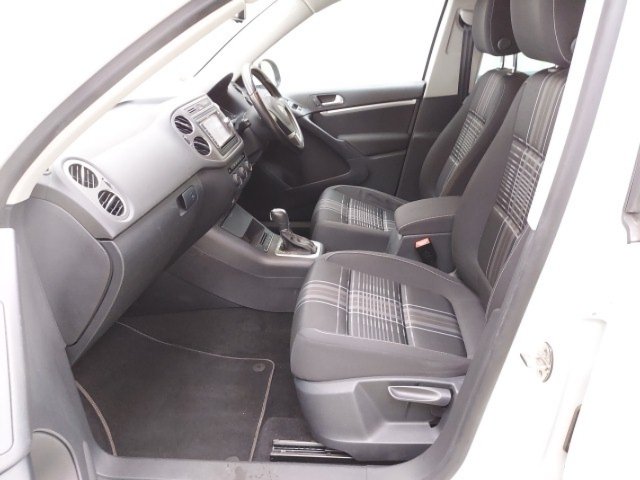 
								VOLKSWAGEN TIGUAN full									
