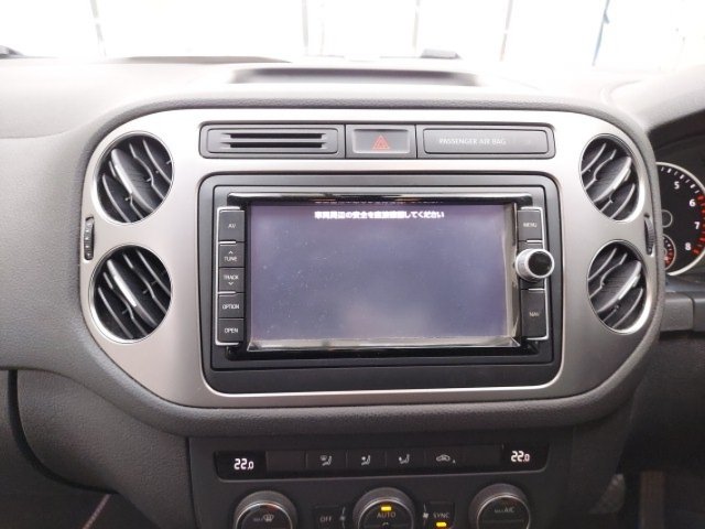 
								VOLKSWAGEN TIGUAN full									