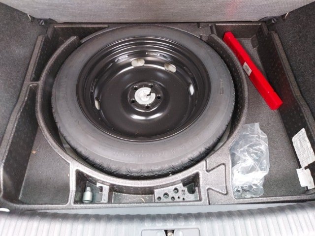 
								VOLKSWAGEN TIGUAN full									