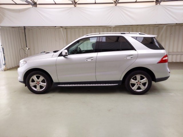 
								MERCEDES BENZ M-CLASS full									