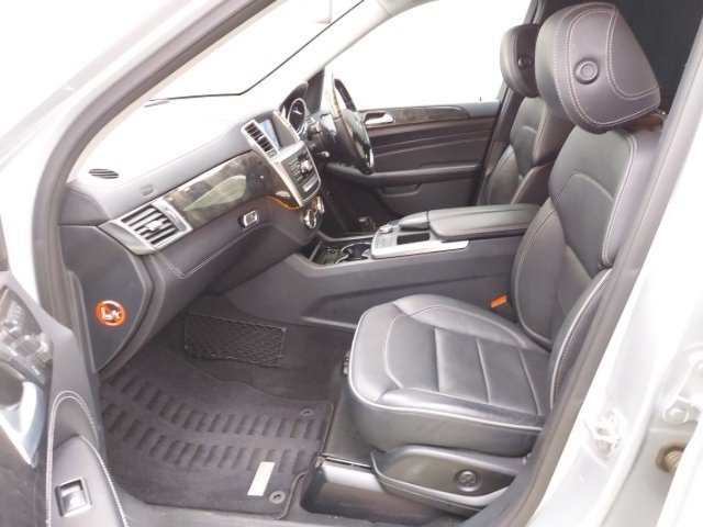 
								MERCEDES BENZ M-CLASS full									