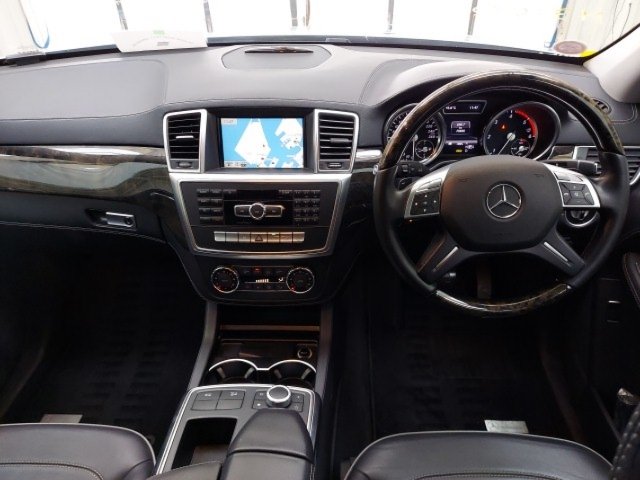 
								MERCEDES BENZ M-CLASS full									