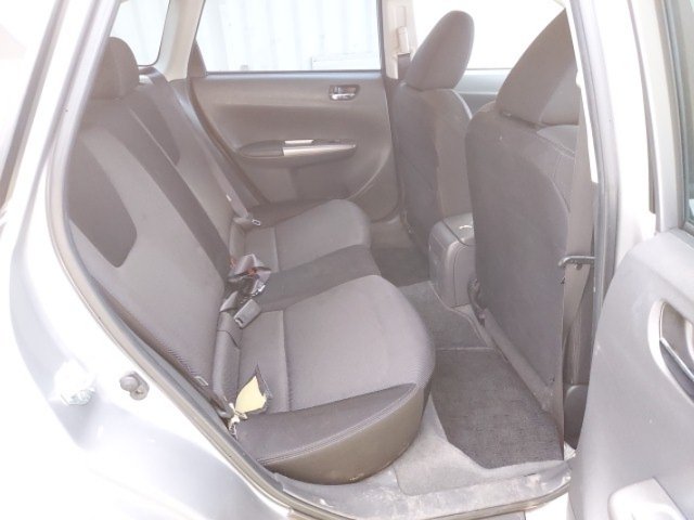 
								SUBARU IMPREZA full									