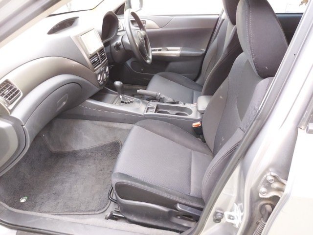 
								SUBARU IMPREZA full									