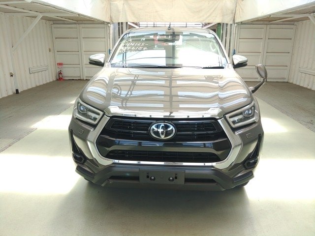 
								TOYOTA HILUX full									