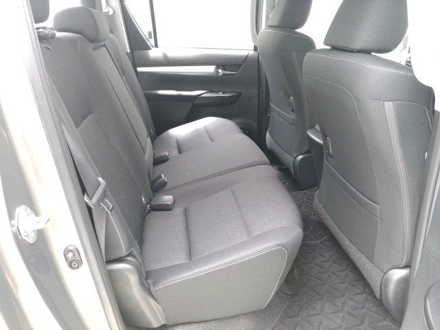 
								TOYOTA HILUX full									