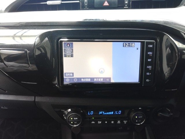 
								TOYOTA HILUX full									