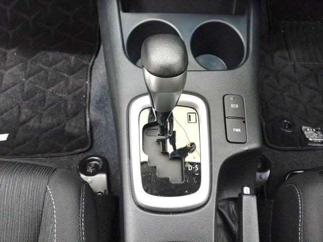 
								TOYOTA HILUX full									