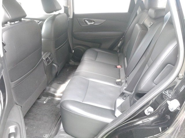 
								NISSAN X-TRAIL full									