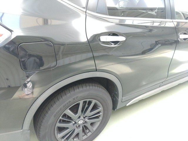 
								NISSAN X-TRAIL full									