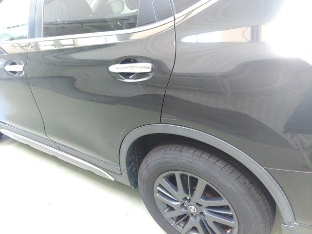 
								NISSAN X-TRAIL full									