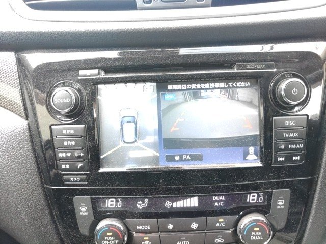 
								NISSAN X-TRAIL full									