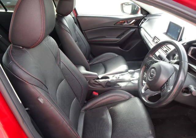 
								MAZDA AXELA full									