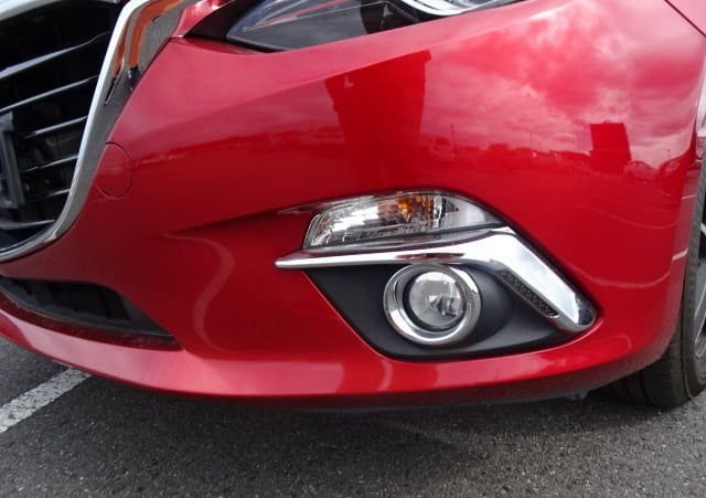 
								MAZDA AXELA full									