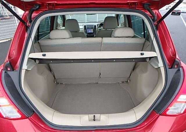 
								NISSAN TIIDA 15M SV PLUS PLASMA full									