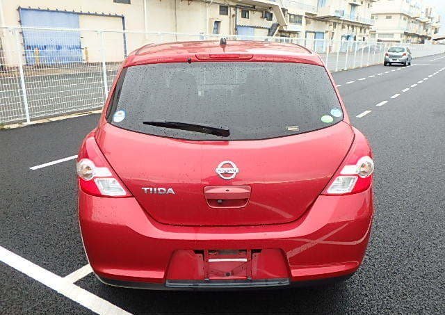 
								NISSAN TIIDA 15M SV PLUS PLASMA full									