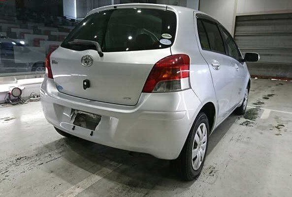 
								TOYOTA VITZ F full									