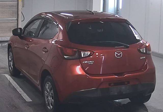 
								MAZDA DEMIO 13S full									