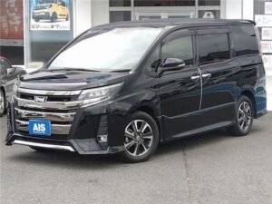 TOYOTA NOAH 2018