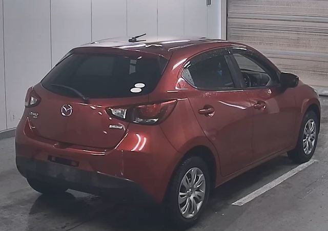 
								MAZDA DEMIO 13S full									