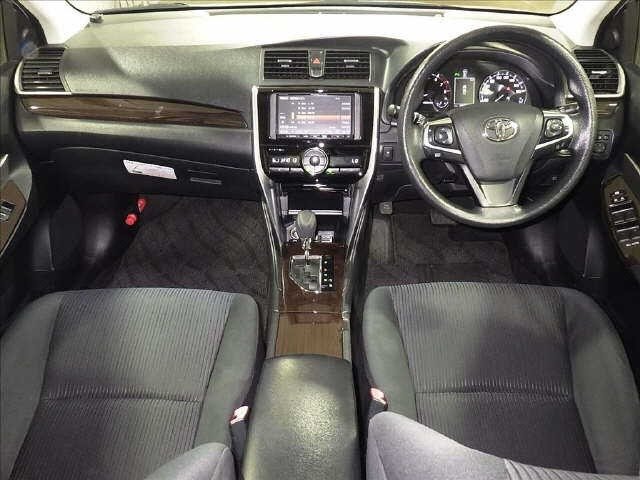 
								TOYOTA PREMIO 2017 full									
