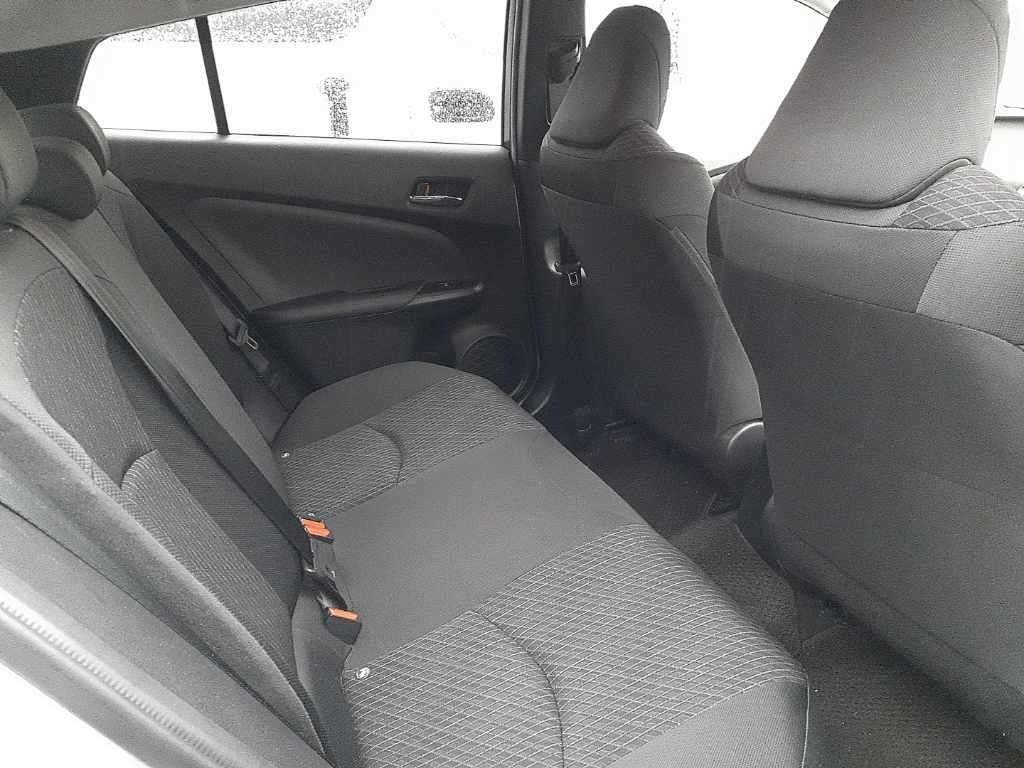
								TOYOTA PRIUS full									