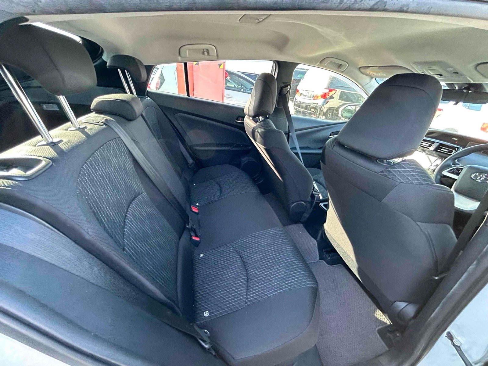 
								TOYOTA PRIUS full									