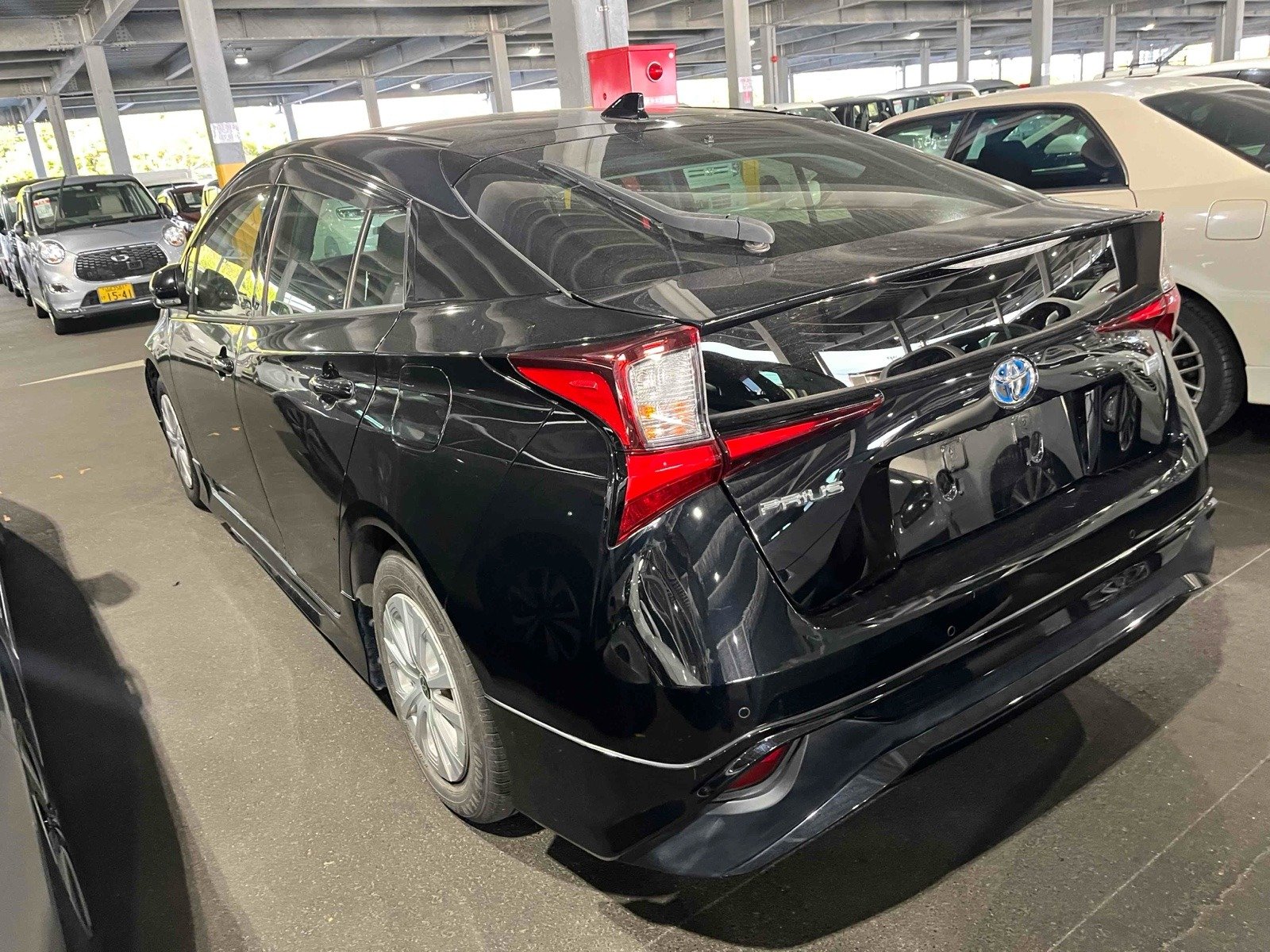 
								TOYOTA PRIUS full									