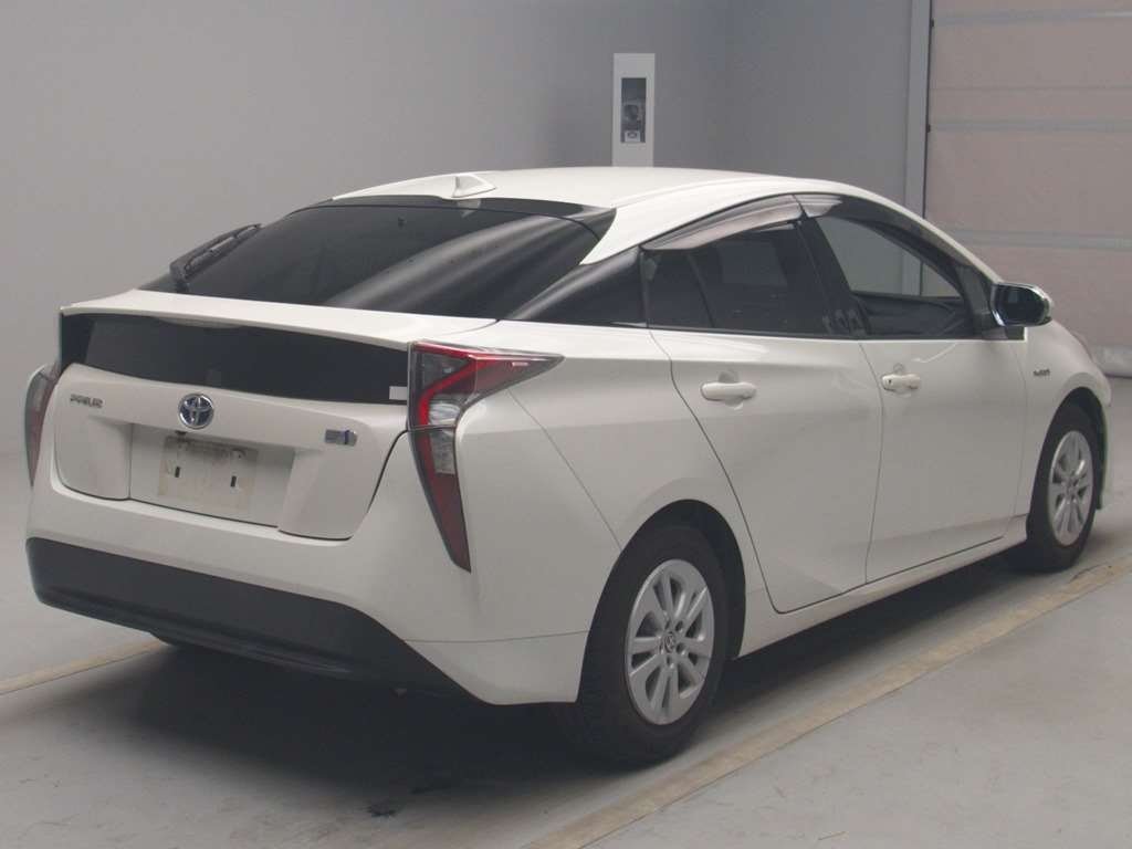 
								TOYOTA PRIUS full									