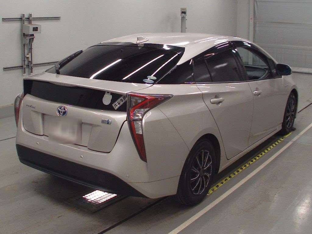 
								TOYOTA PRIUS full									