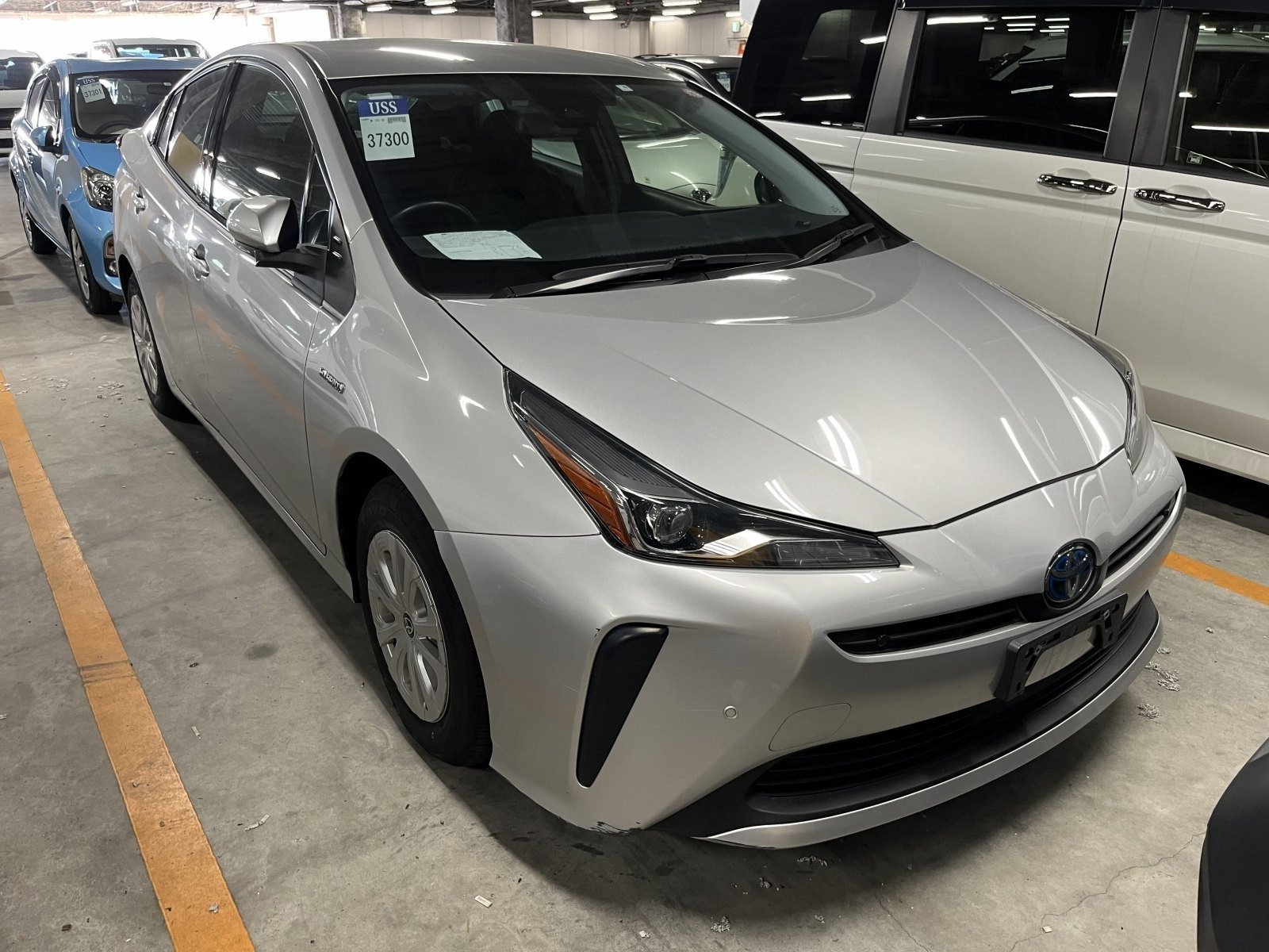 
								TOYOTA PRIUS full									