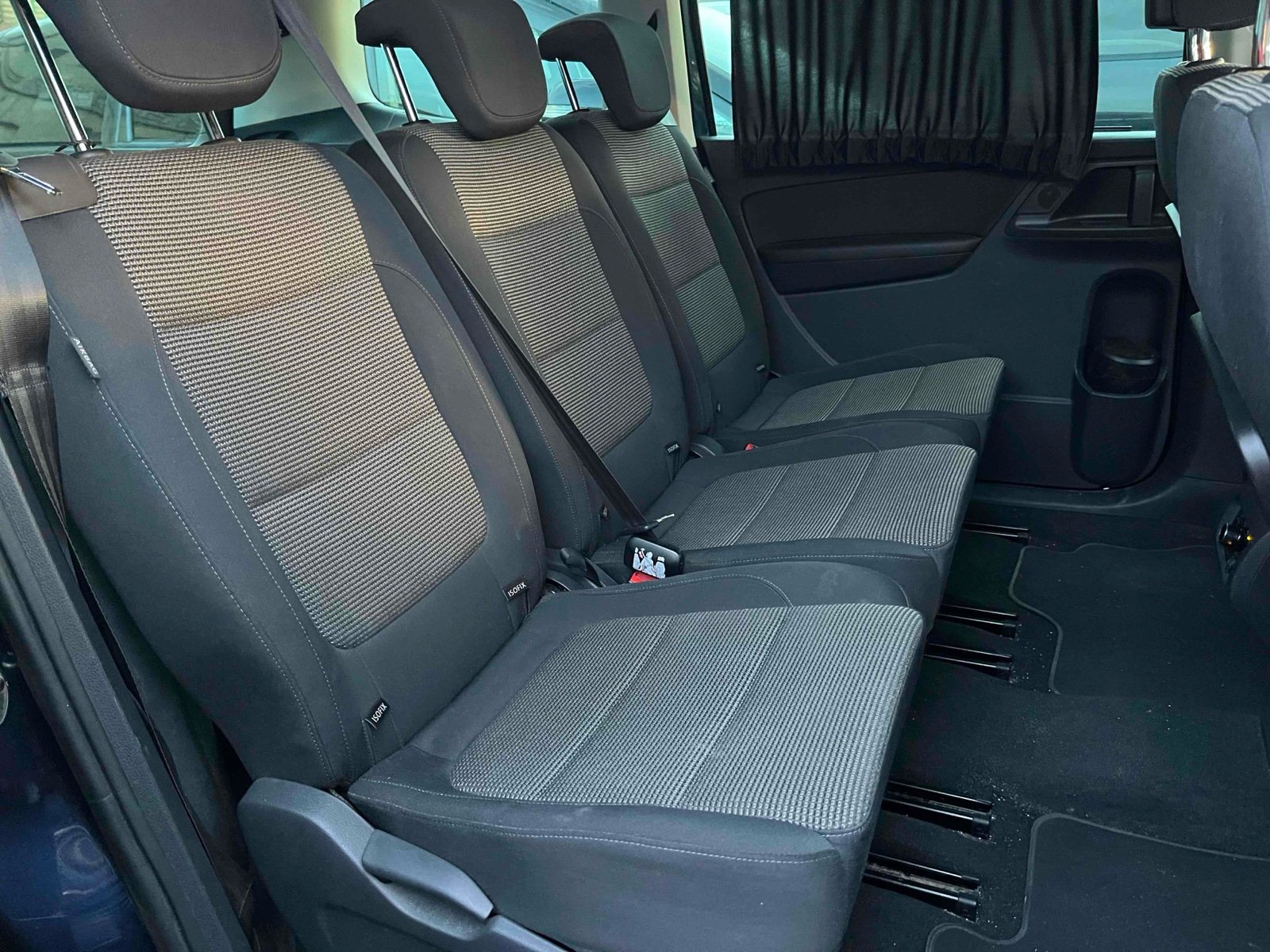 
								VOLKSWAGEN SHARAN full									
