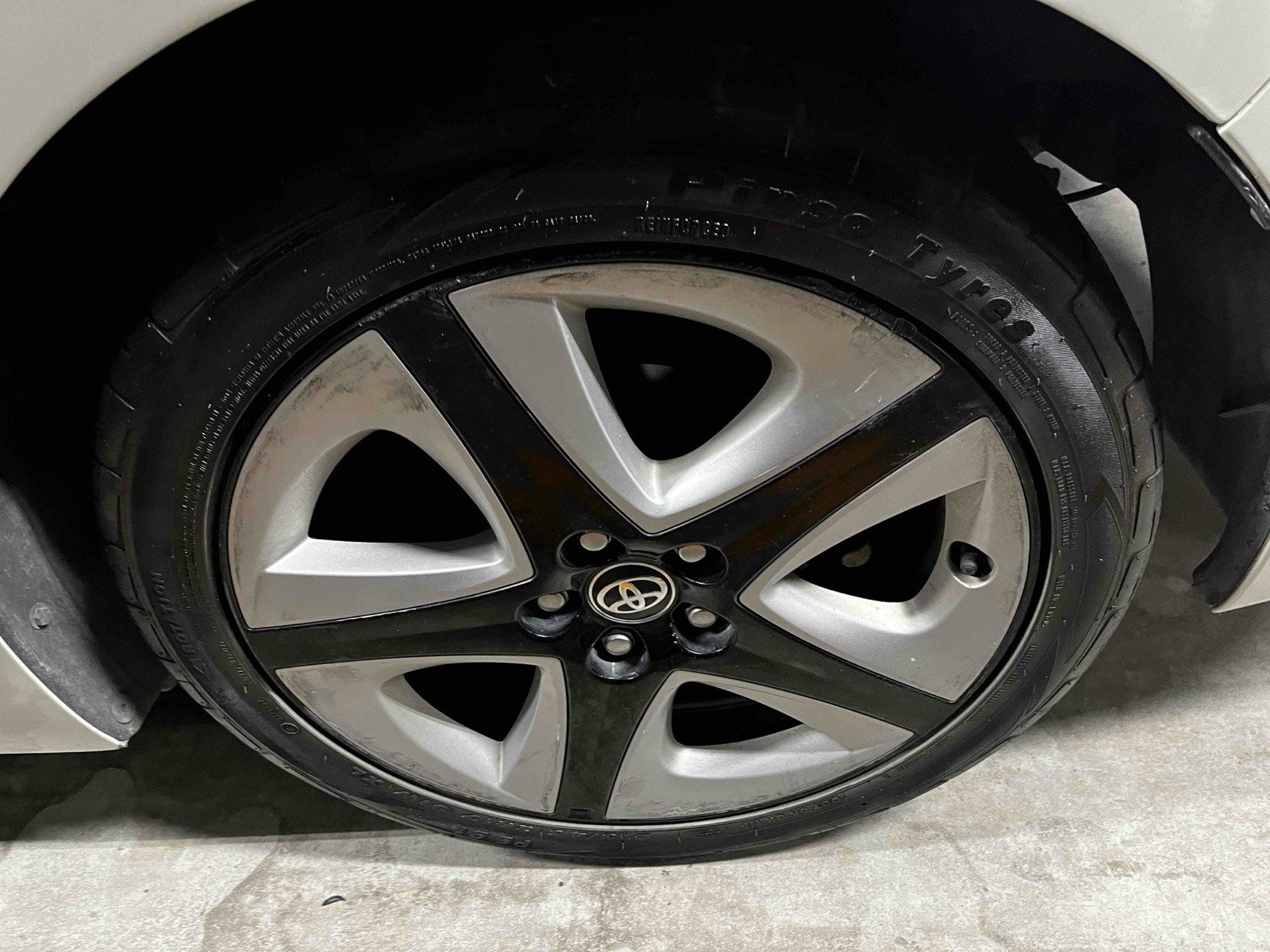 
								TOYOTA PRIUS 2018 full									