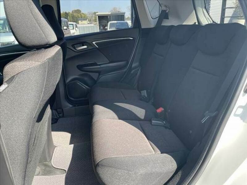 
								2018 HONDA FIT HYBRID full									