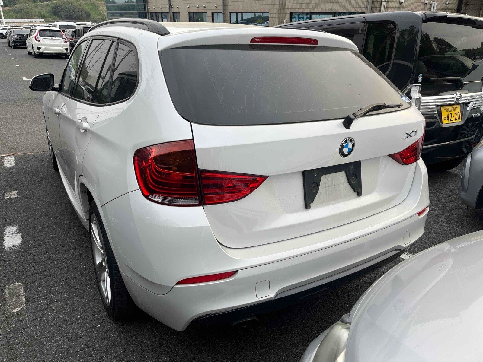 
								BMW X1 SDrive 18i M Sports full									