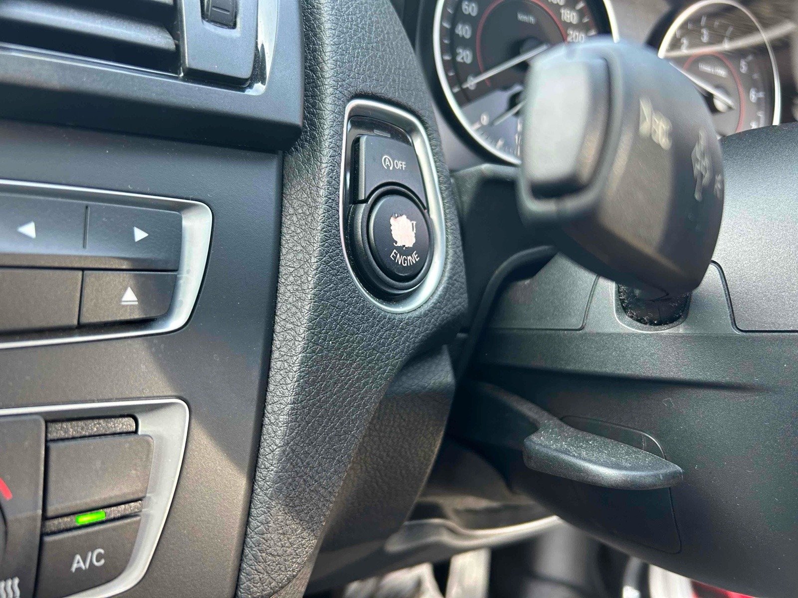 
								BMW 1 Series 116i Sport | 2013 full									