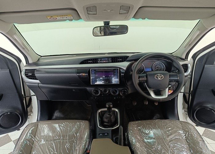 
								TOYOTA SMART CAB 2016 full									