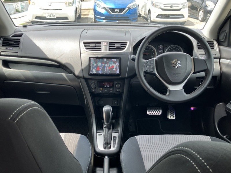 
								SUZUKI SWIFT full									