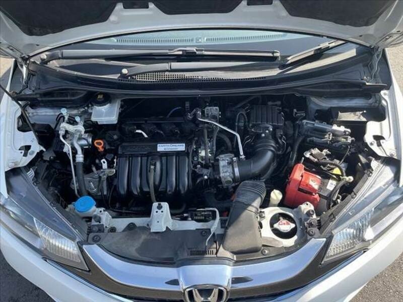 
								2018 HONDA FIT HYBRID full									