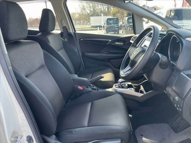 
								2018 HONDA FIT HYBRID full									