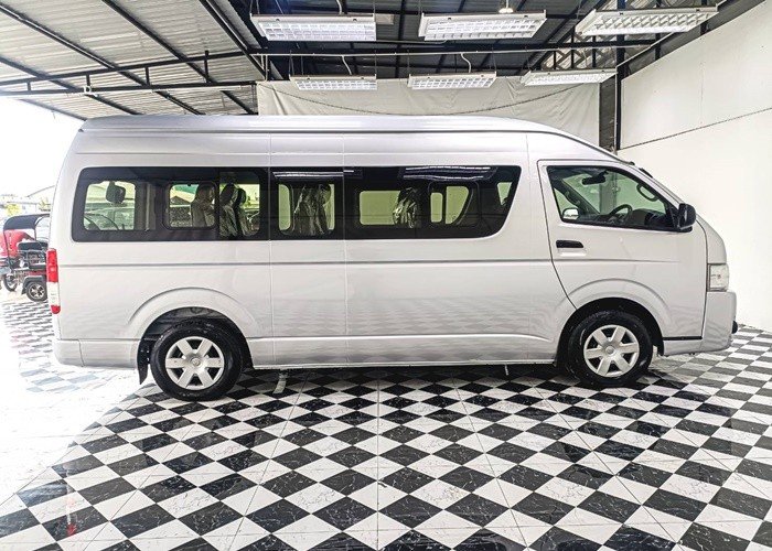 
								2017 TOYOTA HIACE full									