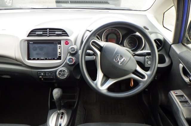 
								2013 HONDA FIT full									
